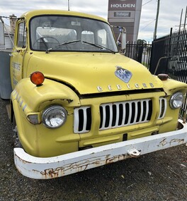 1958 Bedford truck used as roadside assist vehicle