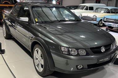 Holden Crossman 8 utility built 2003 - 2005