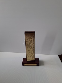 Wood and metal trophy for 4X4 adventure magazine