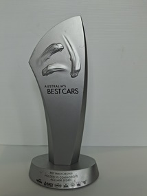 best family car 2000 vx acclaim