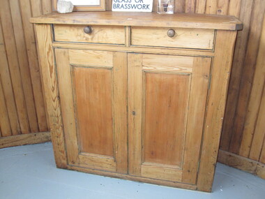 Furniture - Cabinet