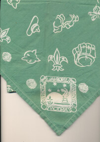Scarf, Green and White Scarf commemorating Pan-Pacific Jamboree Yarra Brae Victoria