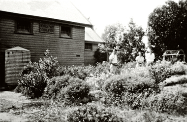 Photograph (Item) - Black and White, Wonga Park: School and garden, c. 1931