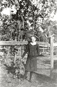 Photograph (Item) - Black and White, Elizabeth Sharp later Vergers