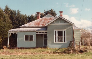Photograph - View of Herb and Alma Beavis' house, Yarra Rd prior to being demolished on 15th July 1984