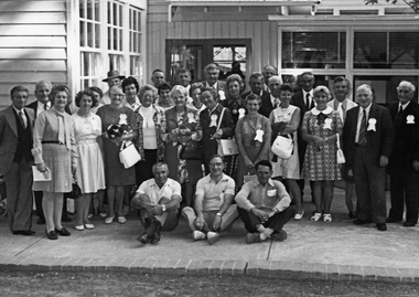 Photograph - Yarra Road Primary School, large group at Jubilee 1975