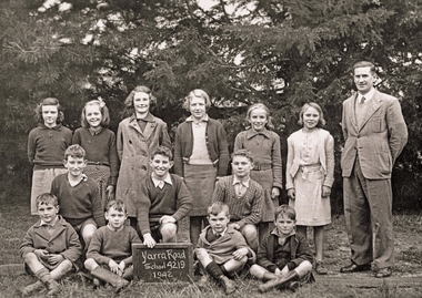 Photograph - Yarra Rd Primary School, 1942 Class photo