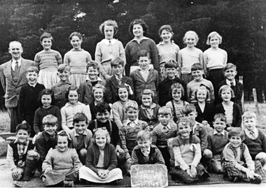 Photograph - Yarra Rd Primary School, 1953 Class photo