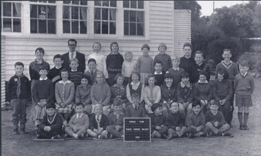 Newsletter - Black and White, Wonga Park State School pupils 1963 with teacher Mr Don Tinkler