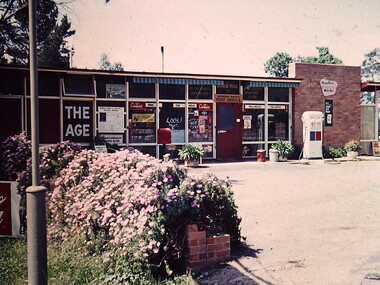 Photograph - Digital copy of Photo, of the front exterior of the Wonga park Post Office and Store c. 1970