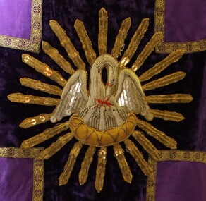 chasuble, Roman chasuble with embroidered pelican motif