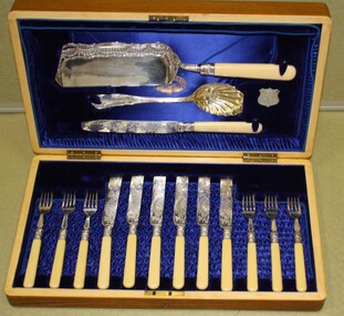 cutlery set, Bishop Higgins presentation cake cutlery set