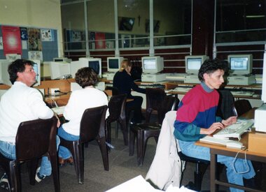 Photograph, POCH computer class, Unknown year