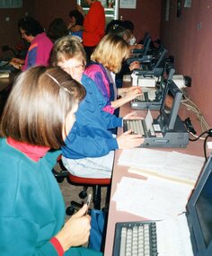 Photograph, Class typing at computers at Park Orchards Community Centre, Unknown date