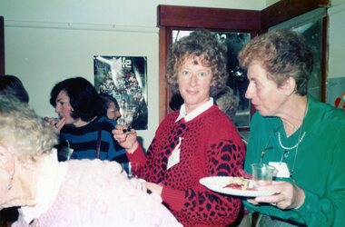 Photograph, Ladies celebrating at Park Orchards Community Centre, Unknown date