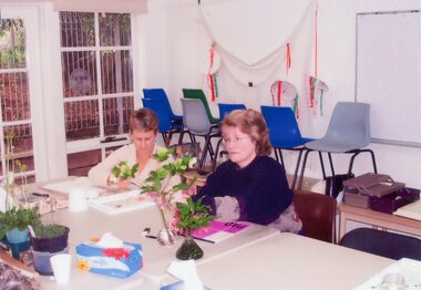 Photograph, Artists drawing flowers at Park Orchards Community House, Unknown date