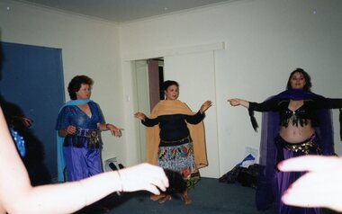 Photograph, Belly-dancing class at Park Orchards Community Centre, Unknown date