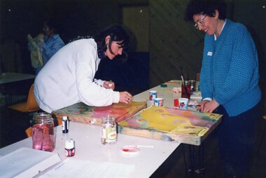 Photograph, Ladies painting screens at Park Orchards Community Centre, Unknown date