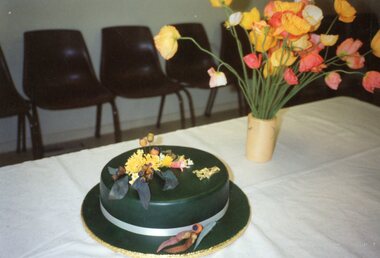 Photograph, Beautifully-decorated cake at Park Orchards Community Centre, Unknown date