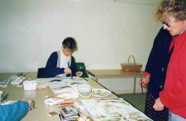 Photograph, Painting class at Park Orchards Community Centre, Unknown date