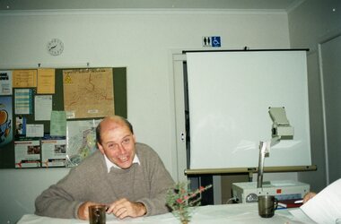 Photograph, Man in class at Park Orchards Community Centre, Unknown date