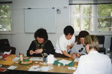 Photograph, Art class at Park Orchards Community House, Unknown date