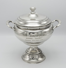 Memorabilia - Silver trophy, Maori's Advice, 1990 The Holmfield 3yo Trotters