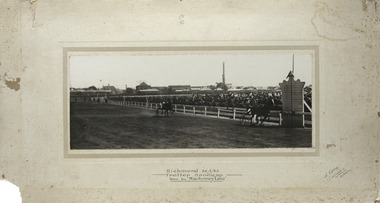 Photograph - Mounted photo finish, A. Copley, MacKinney Lass wins - Trotters Handicap - Richmond, 22 January 1923