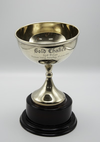 Memorabilia - Gold trophy, Mother Courage, 1999 Gold Chalice 3yo Fillies