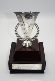 Memorabilia - Glass trophy, Mother Courage, 1999 SB&SA Award