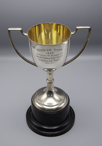 Memorabilia - Gold, Silver trophy, 1933 Bendigo Show, Northern District Handicap Trot