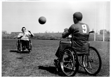 Photo, Bruno Moretti and Bryan Tudor throwing basketball