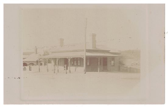 Post office building, Linton.