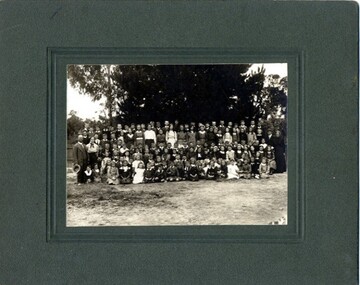 Photograph, Students and teachers at Linton State School, 1914, 1914