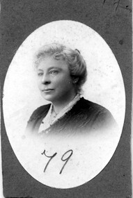 Photograph, Mrs E R Sayce (née Phemie Nicol), 1915