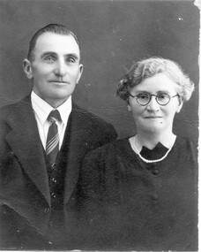 Photograph, Mr and Mrs Albert Bryant (nee Ginny Hyatt)