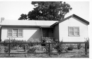Photograph, Gert Cox family home