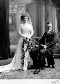 Photograph, Richards and Co, Ballarat, Charles Bennett and Lizzie Craze : wedding photograph, 1911