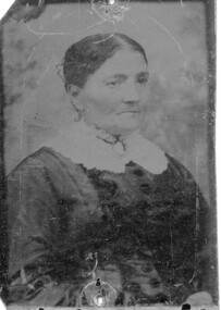 Photograph, Mary Wise (nee Bell, Mrs Thomas Mardling Wise)