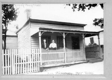 Photograph, Lil Poultney and Pet Todd, c1910