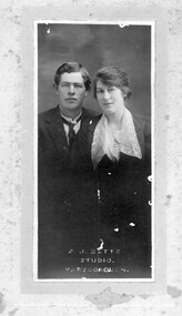 Photograph, P.J. Betts Studio Maryborough, Unidentified young man and woman, possbly Rev. Gooden and his wife