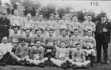 Image of a football team.