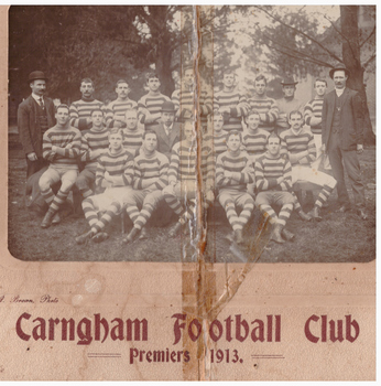 Image of a football team.