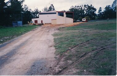 Photograph, Linton Recreation Reserve hall under construction, 1995
