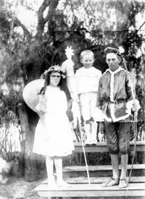 Photograph, Rose, Alfred and Bert Dawe as children