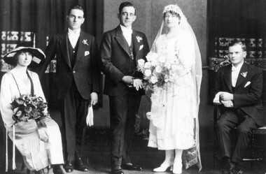 Image of a bridal party.