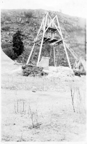 Photograph, Gold mine at Devil's Kitchen, Piggoreet, 1920s-1930s?