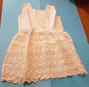 Petticoat, Child's petticoat, Early 1900s
