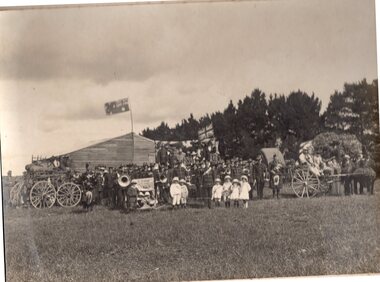 Large group of people at an event.