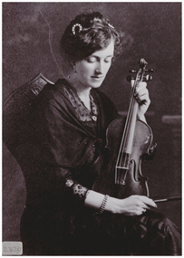 Image of a woman with a violin.